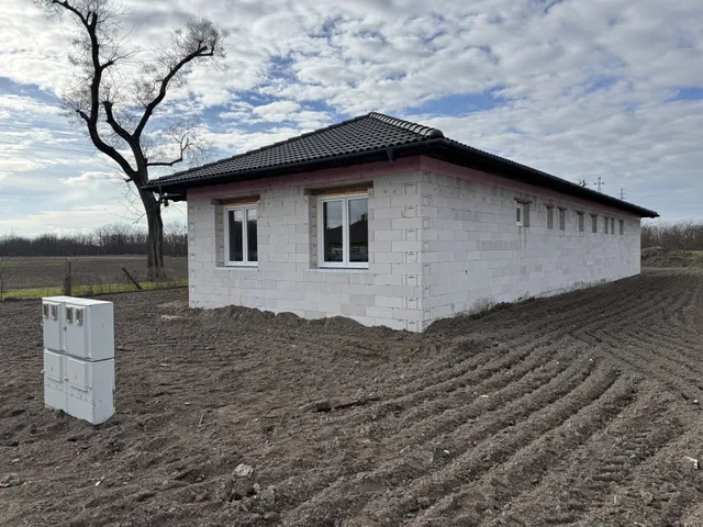 Eladó lakás Cegléd, Bede 66 nm