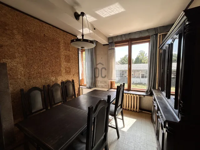 Eladó ház Törtel 150 nm