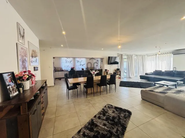 Eladó ház Cegléd 187 nm