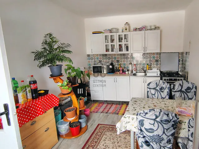 Eladó ház Törtel 66 nm