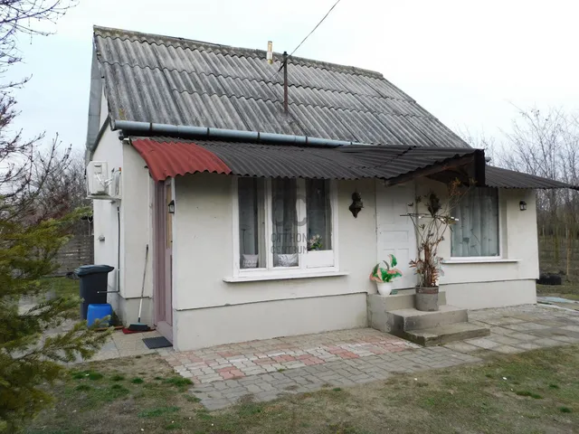 Eladó ház Tápiószentmárton 38 nm