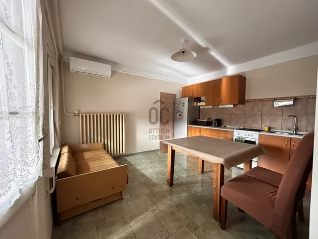 Eladó ház Újszilvás 100 nm