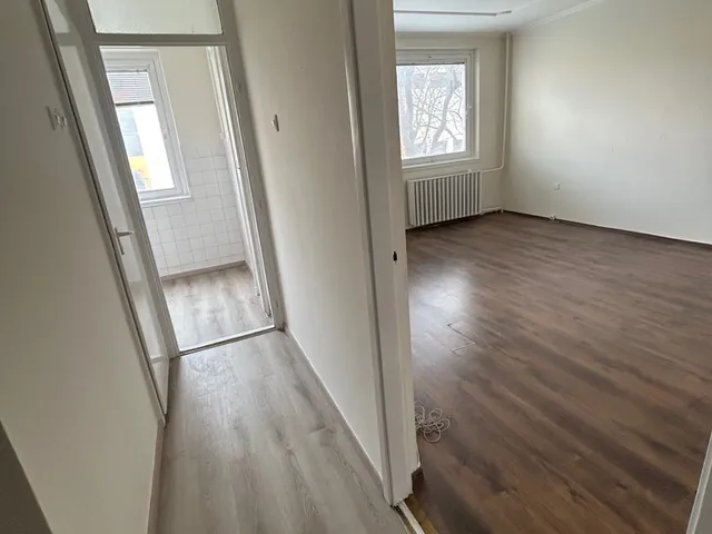 Eladó lakás Cegléd 34 nm