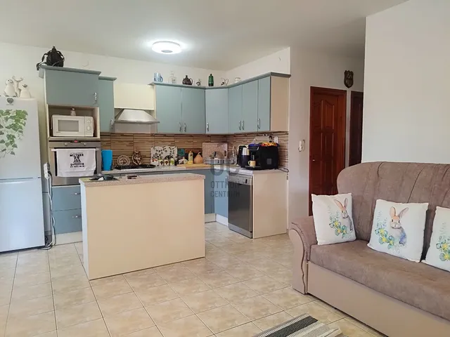 Eladó ház Tápiószele 175 nm