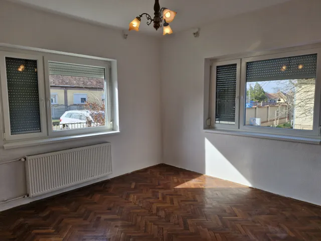 Eladó ház Abony 75 nm