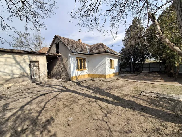 Eladó ház Cegléd 62 nm