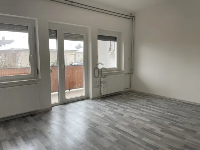 Eladó lakás Abony 83 nm