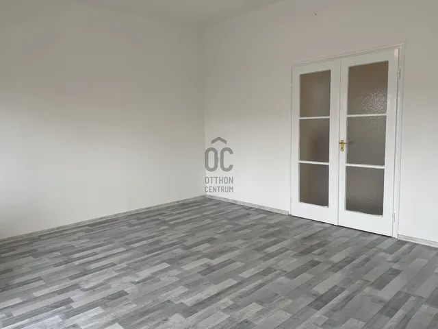 Eladó lakás Abony 83 nm