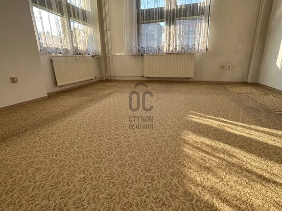 Eladó lakás Cegléd 38 nm