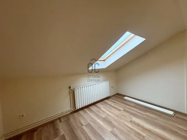 Eladó lakás Cegléd 65 nm