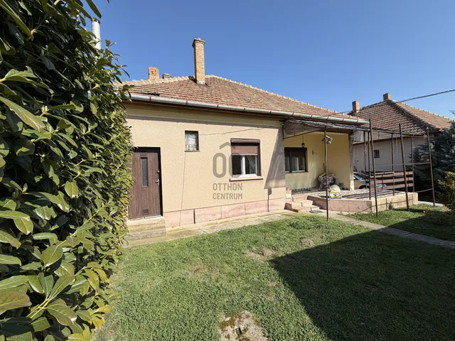 Eladó ház Tápiószele 81 nm