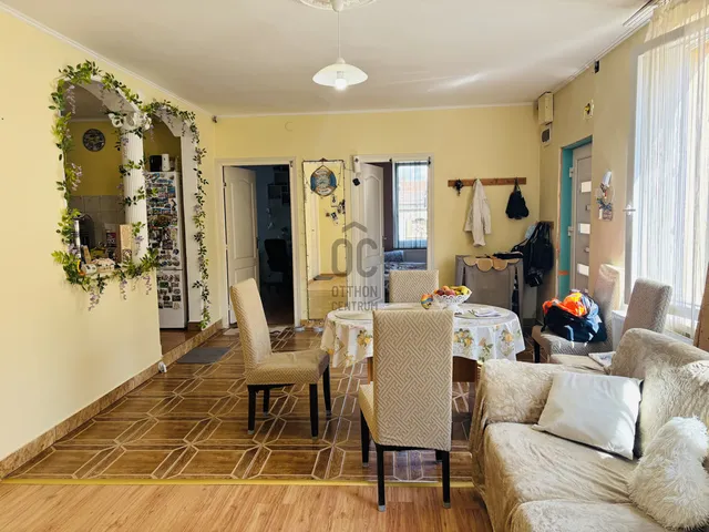 Eladó lakás Cegléd 90 nm