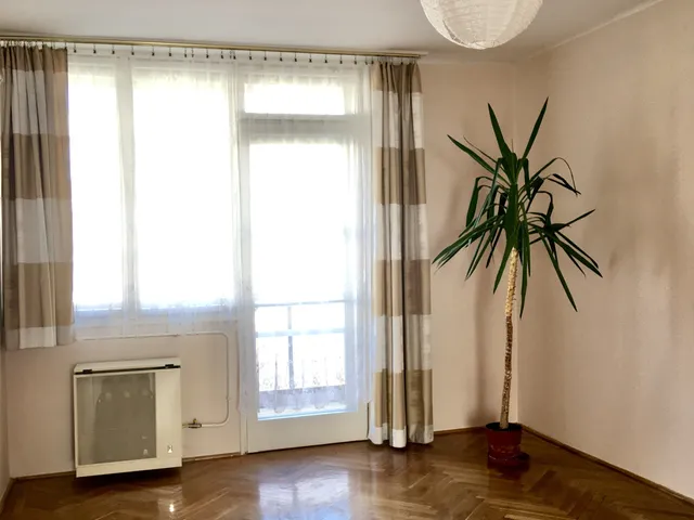 Eladó lakás Cegléd 56 nm