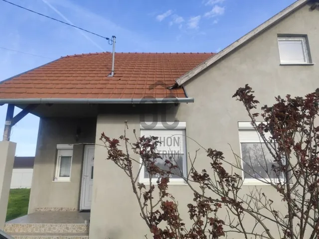 Eladó ház Tápiószele 62 nm