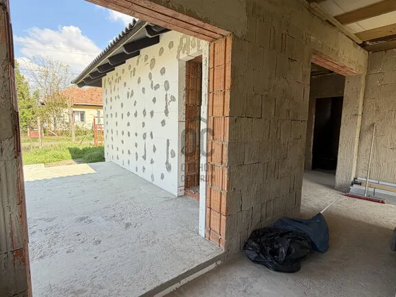 Eladó ház Abony 77 nm