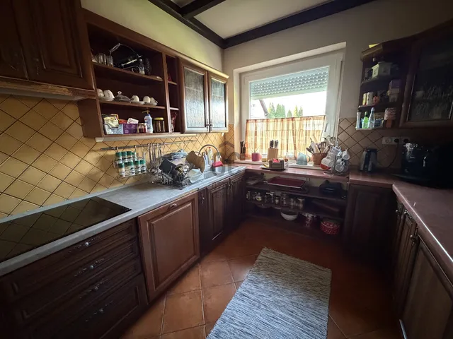 Eladó ház Szolnok 340 nm
