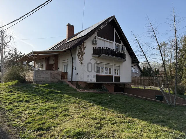 Eladó ház Szolnok 340 nm