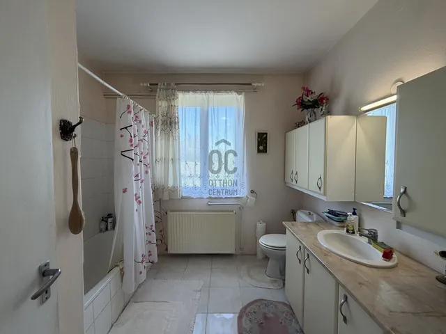 Eladó ház Tápiószele 160 nm