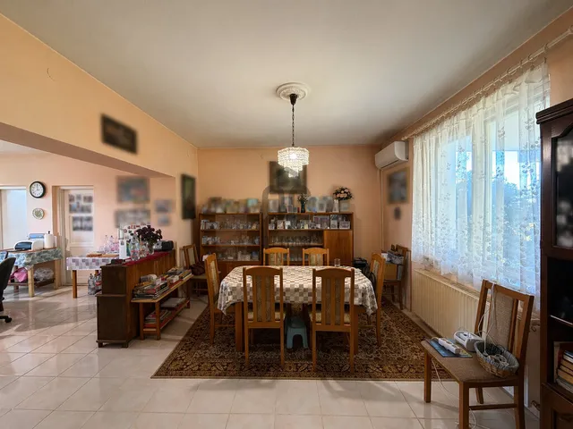 Eladó ház Tápiószele 160 nm