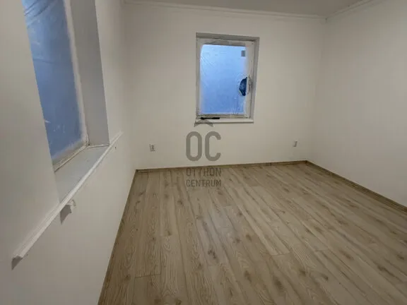 Eladó ház Abony 79 nm