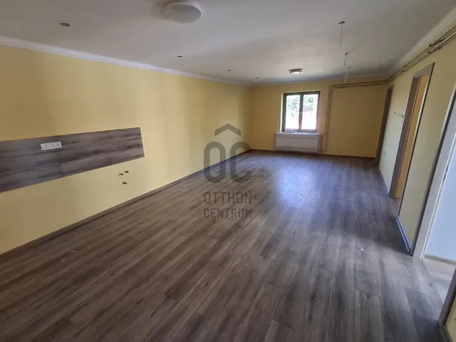 Eladó ház Jászkarajenő 66 nm