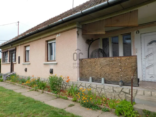 Eladó ház Tápióbicske 67 nm