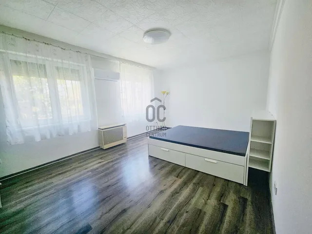 Eladó ház Cegléd 160 nm