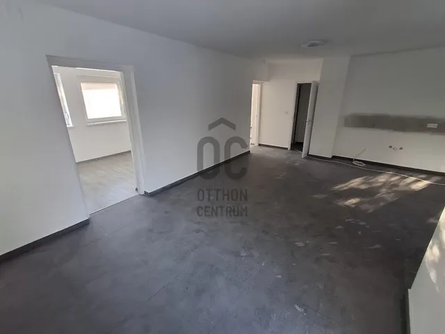 Eladó lakás Abony 69 nm