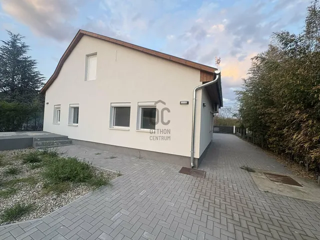 Eladó lakás Abony 69 nm