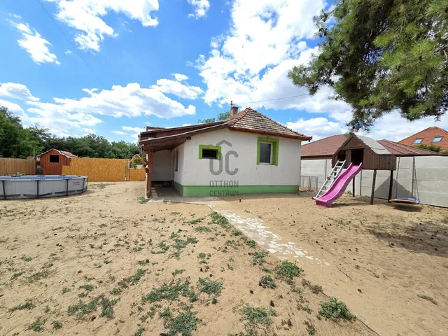 Eladó ház Cegléd 60 nm