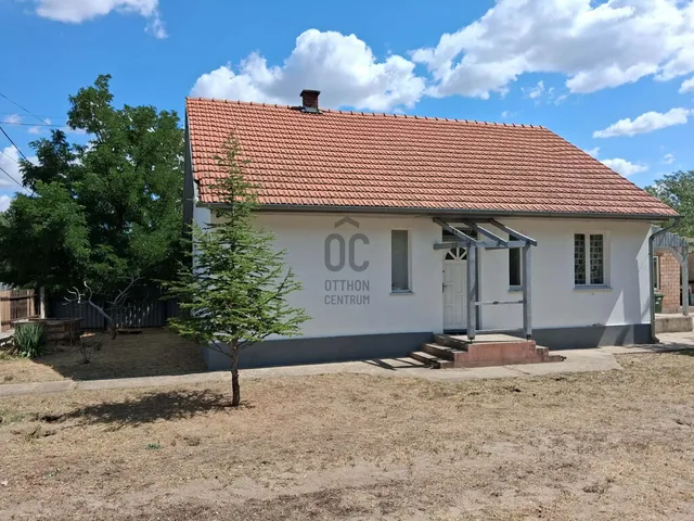 Eladó ház Újszilvás 81 nm