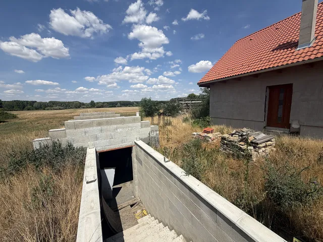 Eladó ház Csemő 180 nm