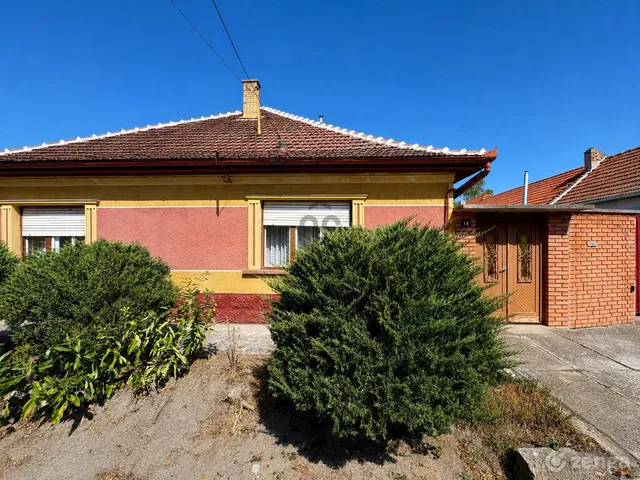 Eladó ház Cegléd 98 nm