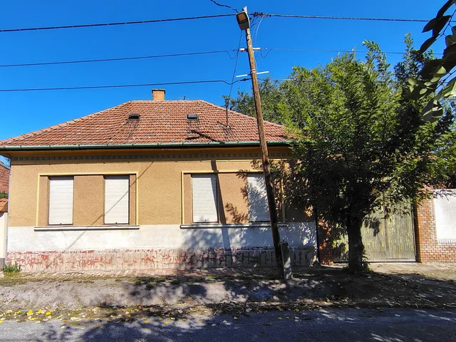 Eladó ház Cegléd 68 nm
