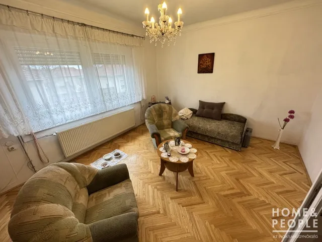 Eladó ház Kiskunmajsa 200 nm