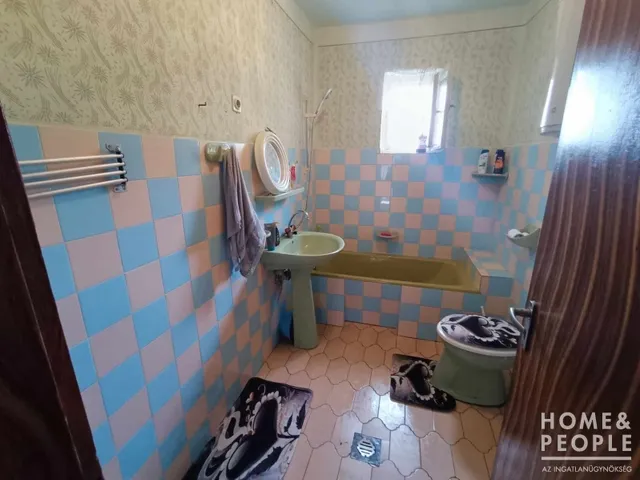 Eladó ház Kisszállás 85 nm