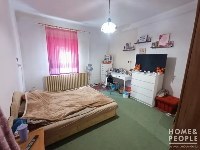 Eladó ház Üllés 98 nm