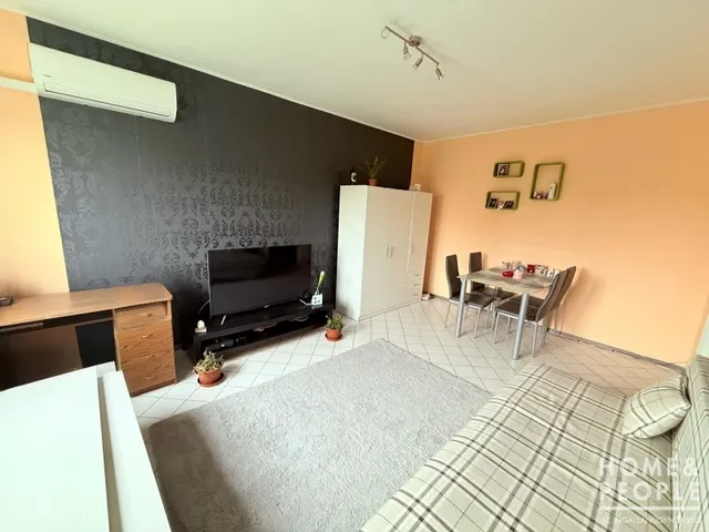 Eladó lakás Szeged, Makkosház 49 nm