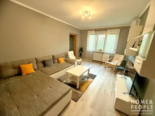 Eladó lakás Szeged, Makkosház 68 nm