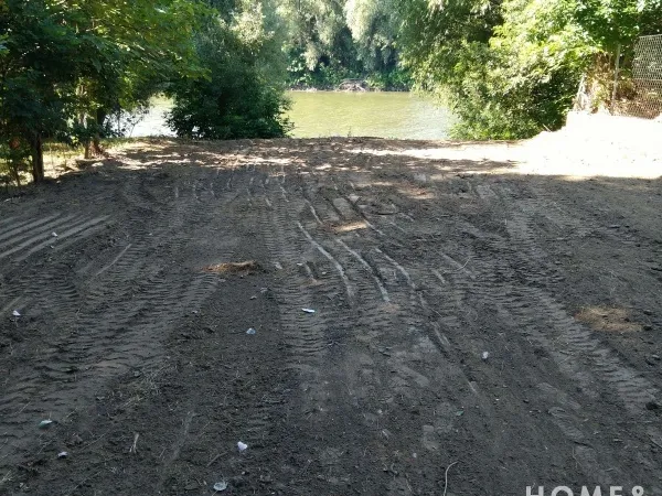 Eladó üdülő és hétvégi ház Szeged, Tápé 332 nm
