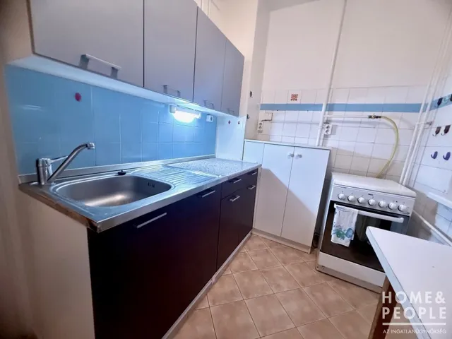 Eladó lakás Szeged, Makkosház 47 nm