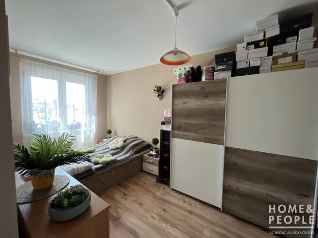 Eladó lakás Szeged, Rókus 67 nm