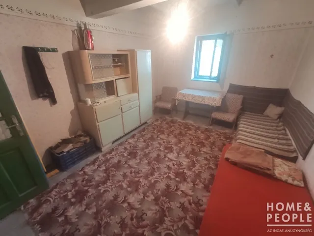 Eladó mezőgazdasági ingatlan Forráskút 100 nm