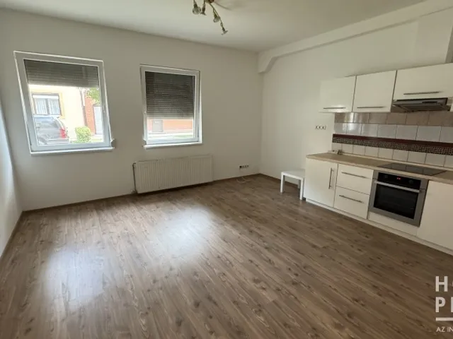 Eladó lakás Szeged, Alsóváros 30 nm