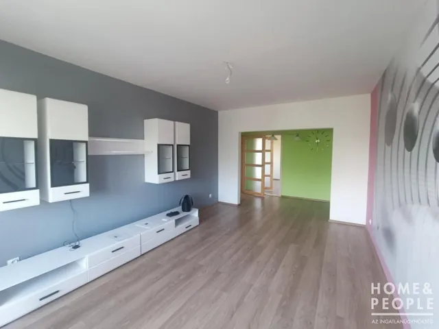 Kiadó lakás Szeged, Makkosház 55 nm