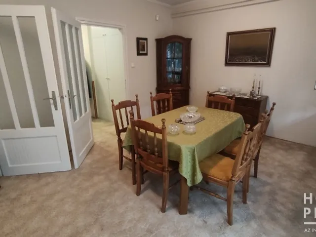 Eladó lakás Szeged, Alsóváros 74 nm