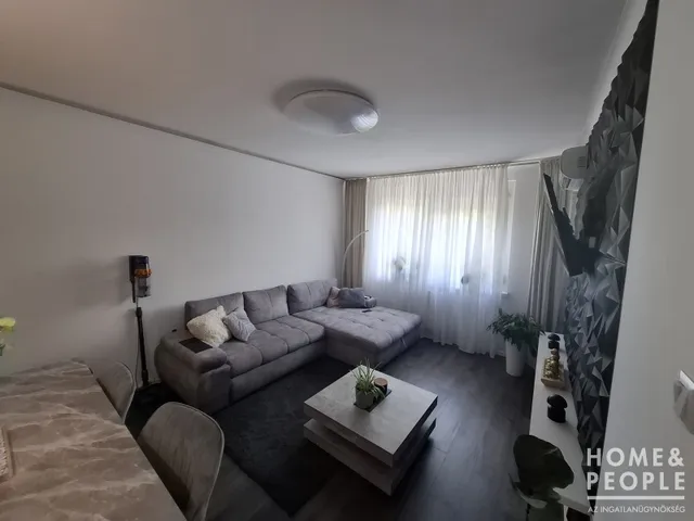 Eladó lakás Szeged, Tarján 48 nm
