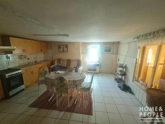 Eladó ház Hódmezővásárhely 185 nm