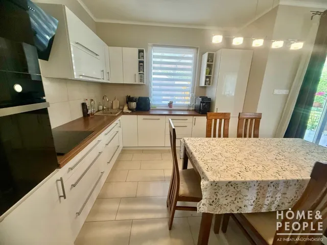 Eladó ház Szeged, Petőfitelep 115 nm