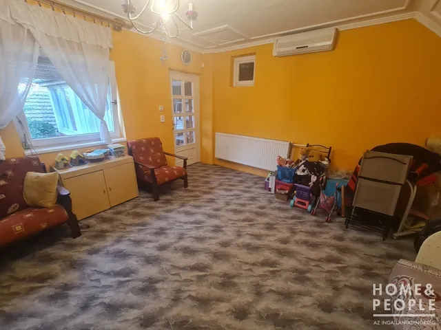 Eladó ház Hódmezővásárhely 180 nm